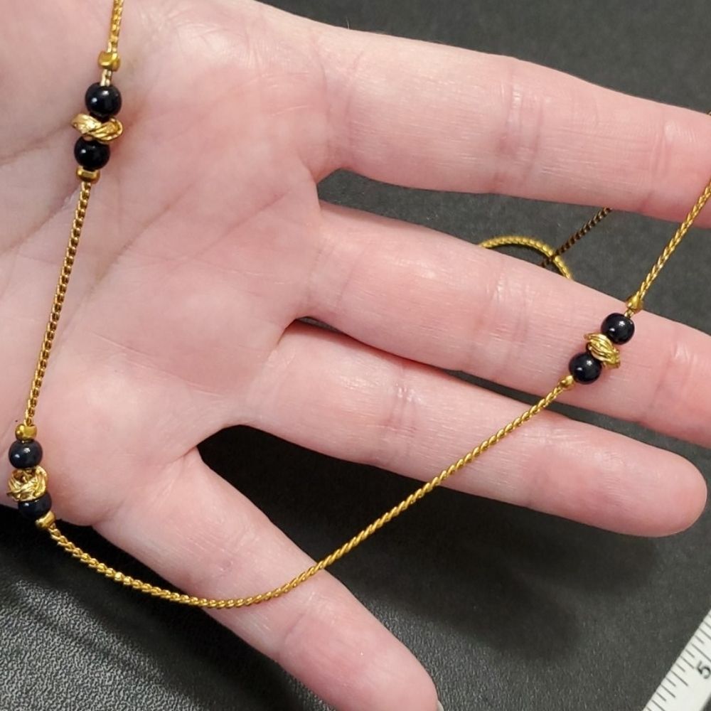 Gold tone dainty bead necklace 17" - Picture 3 of 10